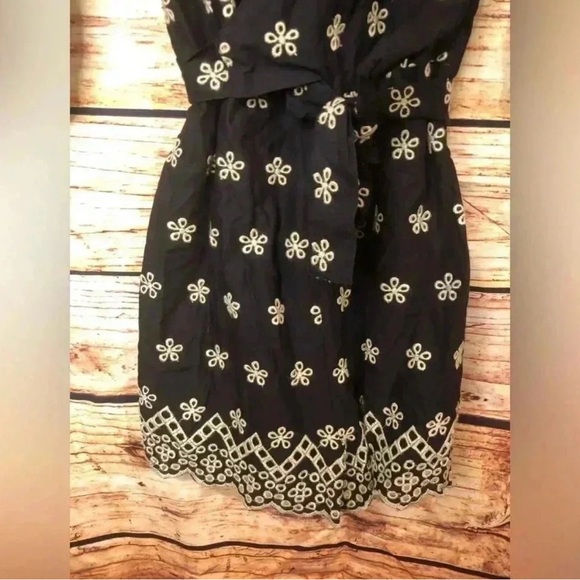 Brand new- Venus Black and Beige Floral Wrap Romper size 8 never worn - Picture 6 of 6